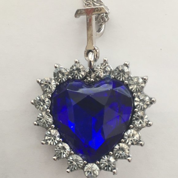 Titanic Heart of The Ocean Pendant Necklace White Star Line - NEW Version - Picture 3 of 7